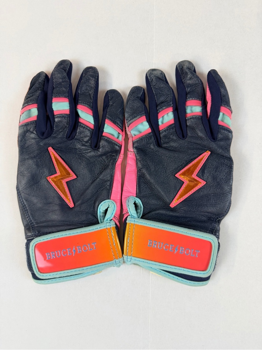 Bruce Bolt Youth Large batting gloves creator series black & pink great shape